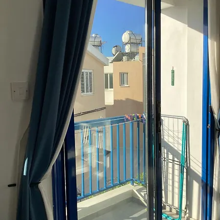 Pool View بافوس