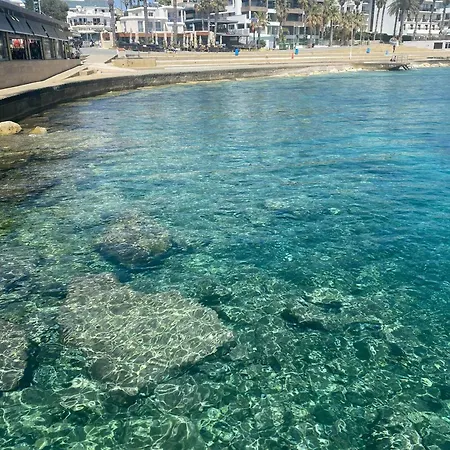 Pool View Daire Pafos